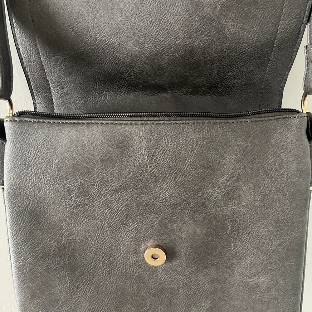 ALYSSA Double Compartment Large Flapover Crossbody Bag - Picture 9 of 13